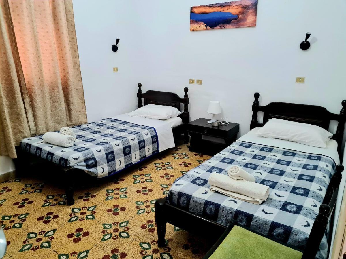 Avrahostelroom Kerpe Dış mekan fotoğraf