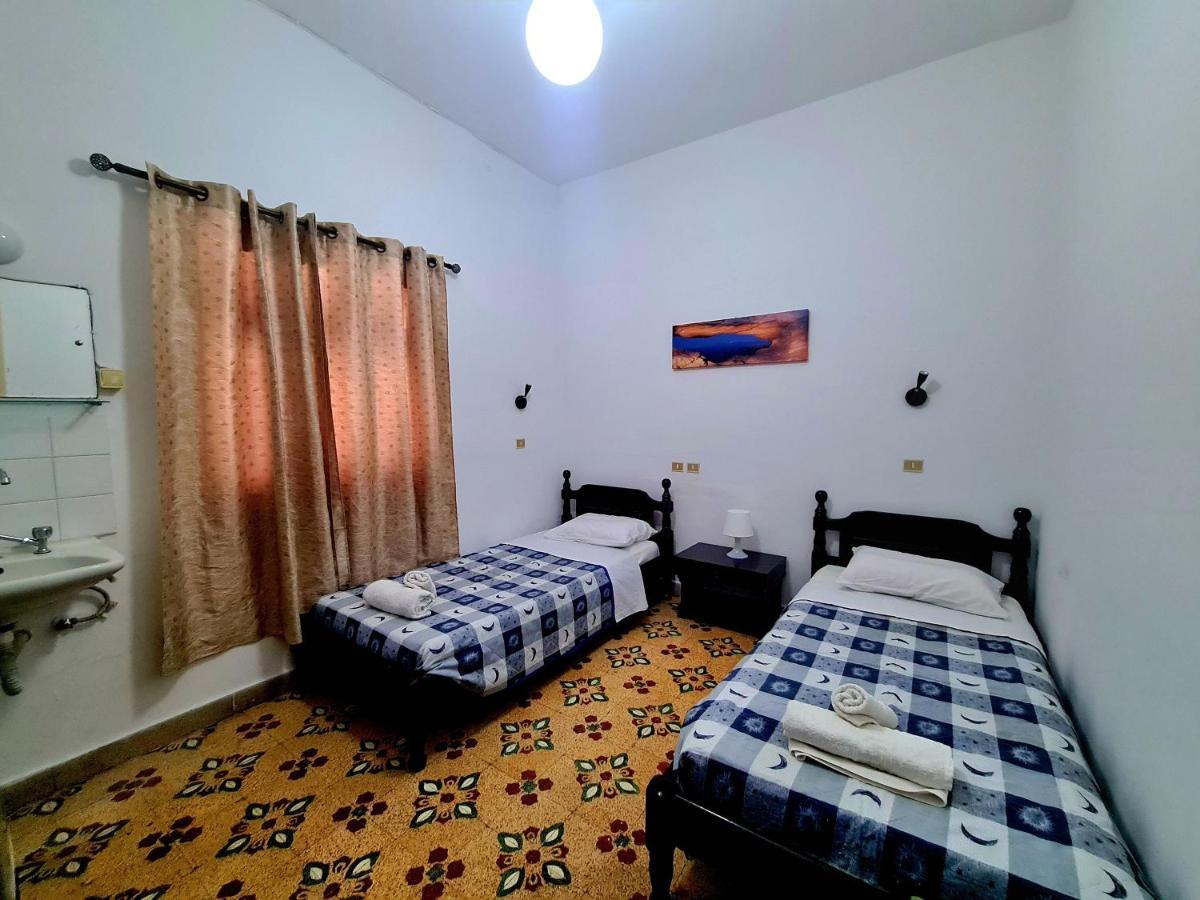 Avrahostelroom Kerpe Dış mekan fotoğraf